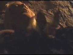 Zwei stramme Ständer ficken Isis Fischer doppelt